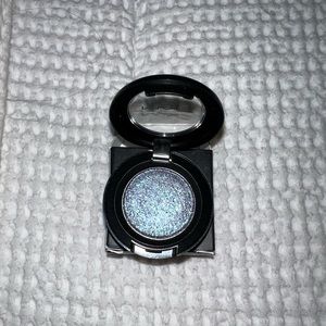 Mac get physical dazzle shadow
